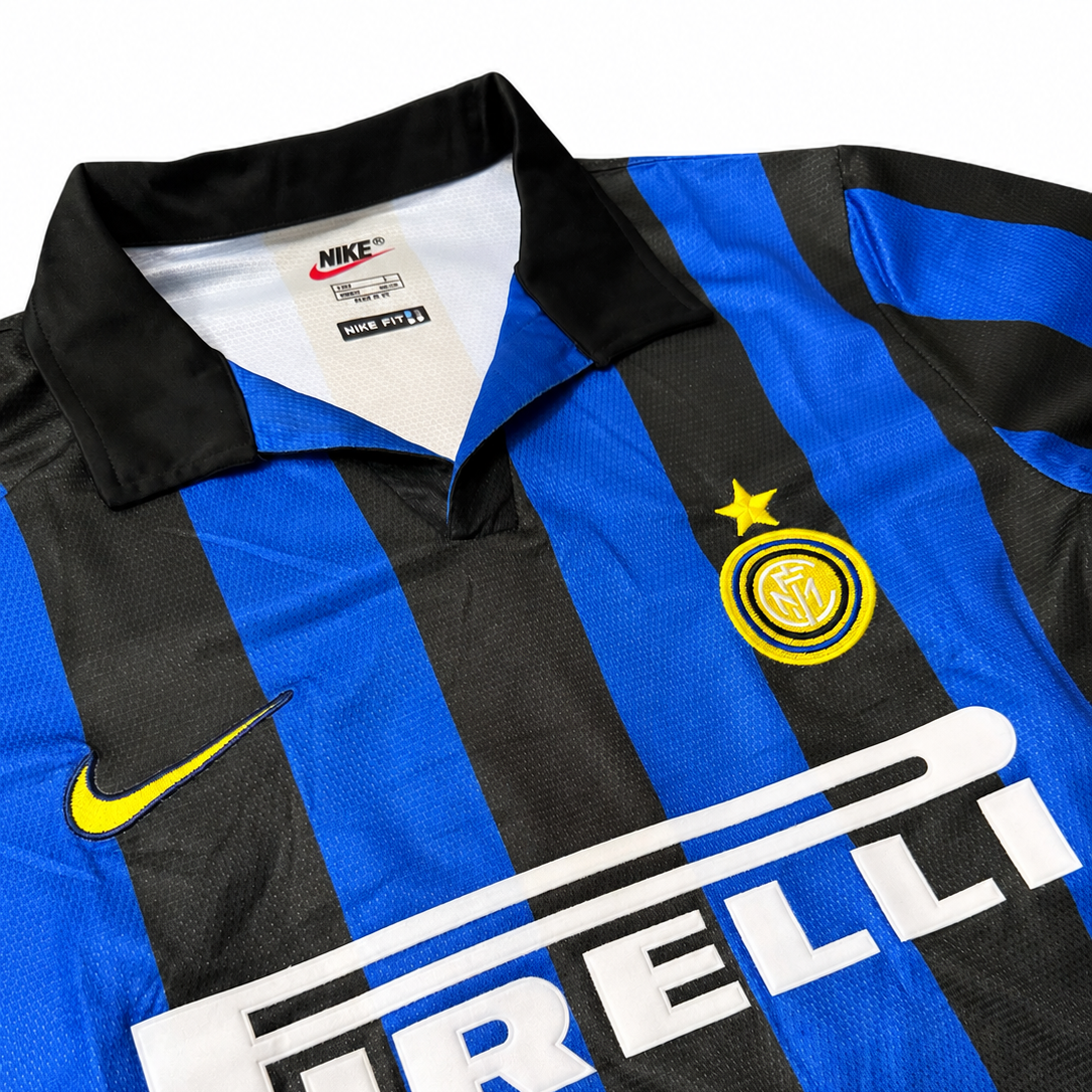 Inter Milan Ronaldo #9 Home Jersey – Retro Nerazzurri Football Shirt | Classic Inter Milan Kit
