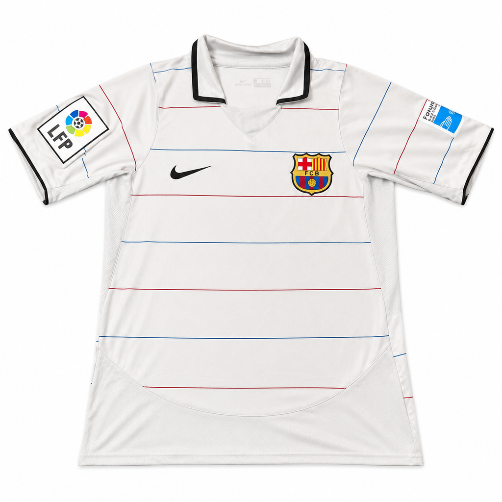 FC Barcelona Ronaldinho #10 Away Jersey – Retro Silver Football Shirt | Vintage Barça Kit
