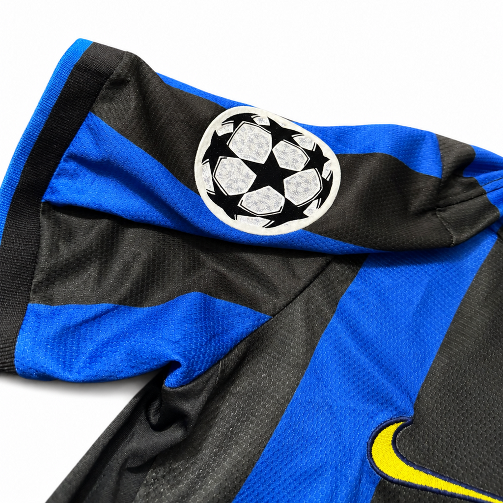 Inter Milan Ronaldo #9 Home Jersey – Retro Nerazzurri Football Shirt | Classic Inter Milan Kit