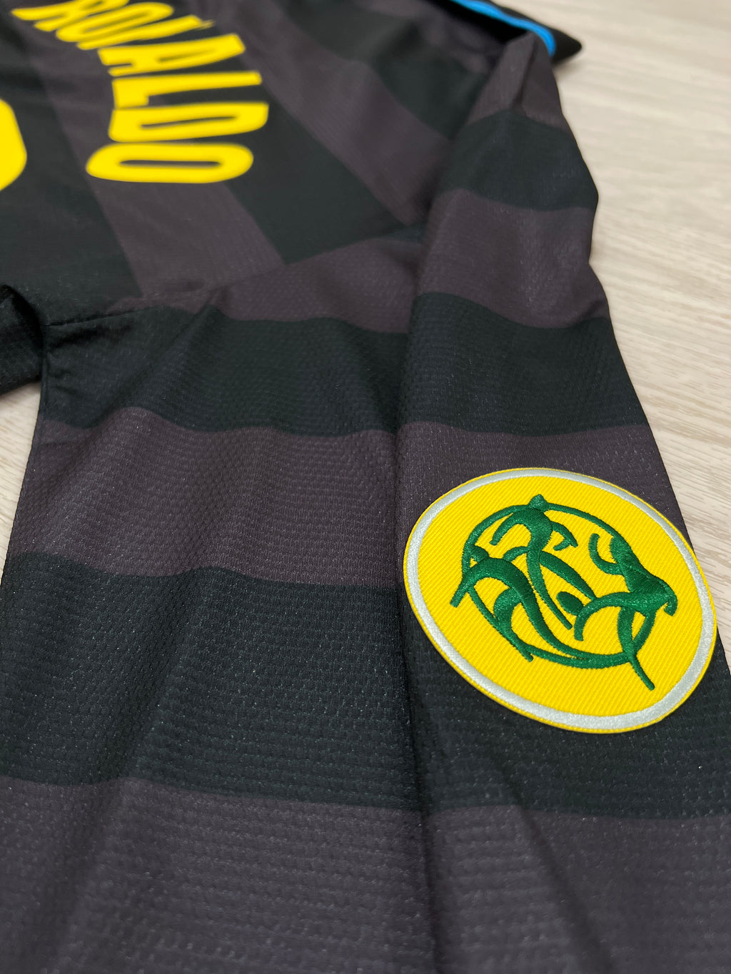 Ronaldo Inter Milan 1997/98 Away Long Sleeve Jersey – #10