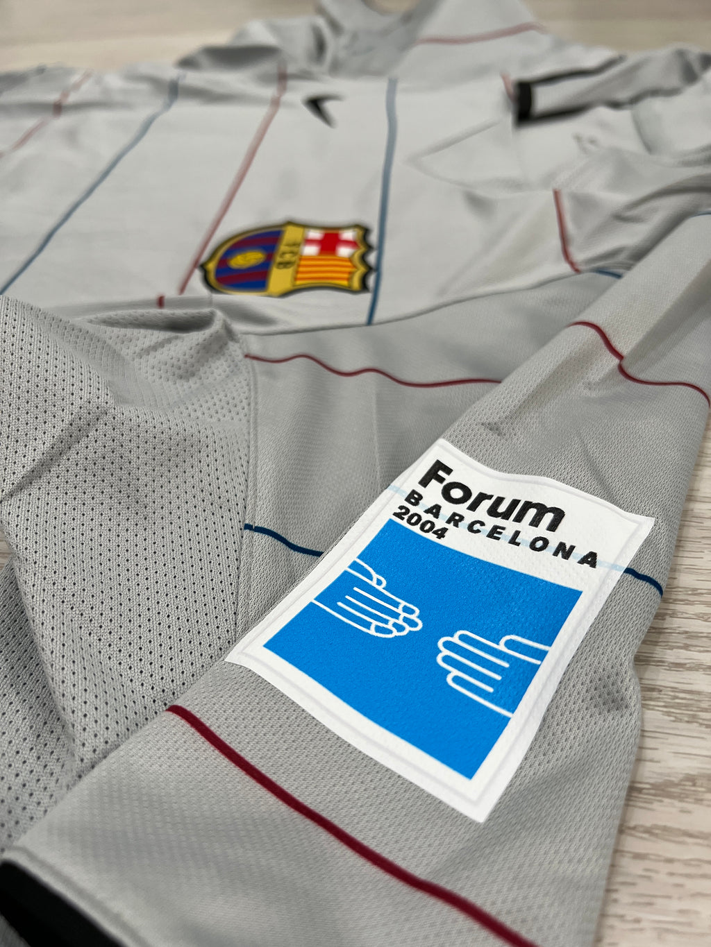 Ronaldinho Barcelona 2003/04 Away Jersey – #10