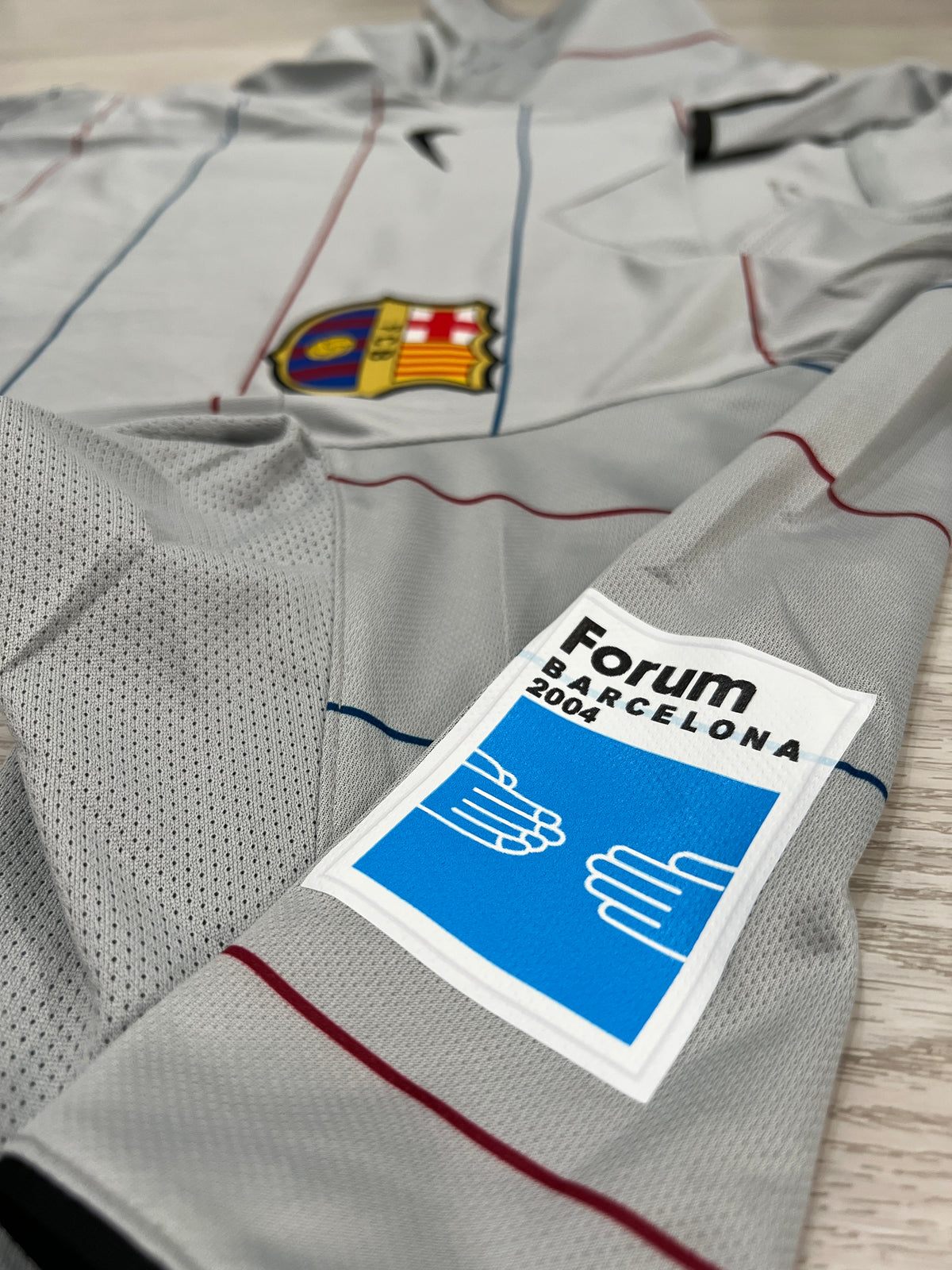 Ronaldinho Barcelona 2003/04 Away Jersey – #10
