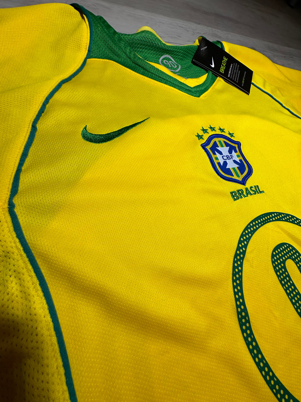 Brazil Ronaldo #9 2004/05 Home Jersey – Yellow & Green