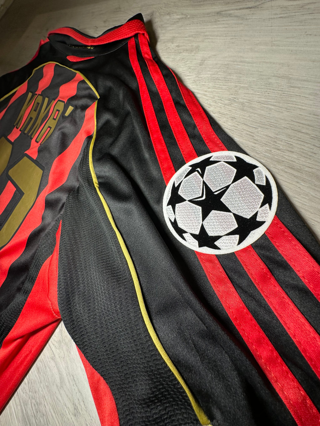 AC Milan Kaká #22 2006/07 Champions League Home Jersey – Red & Black