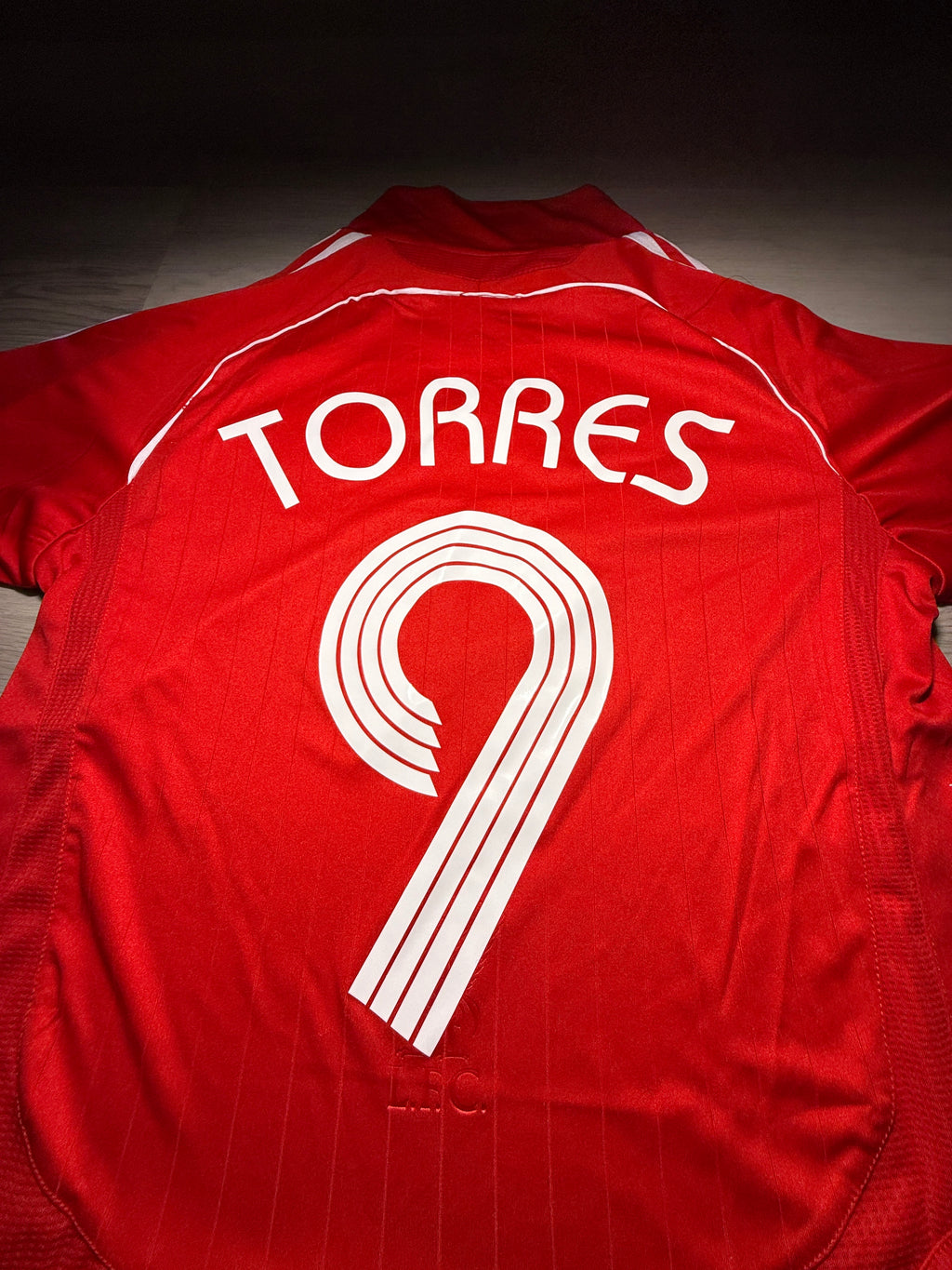 2007 Liverpool Fernando Torres #9 Champions League Final Retro Jersey – Red